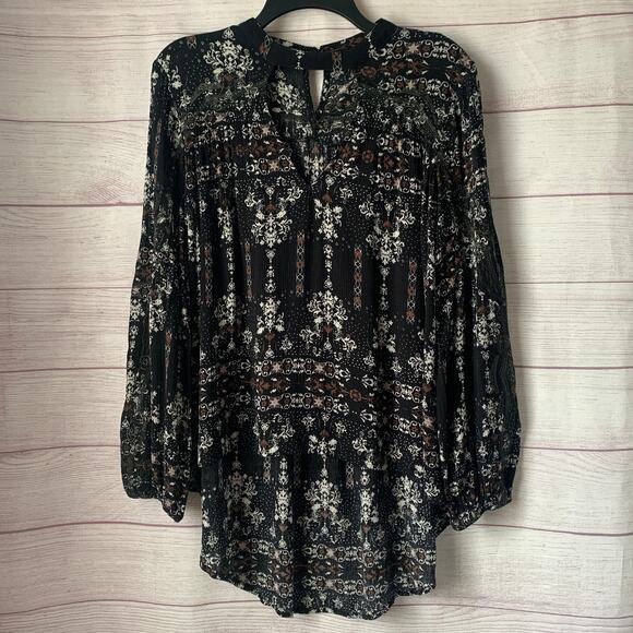 Gimmicks Boho Black White Floral Tunic Blouse High Low Keyhole Embroidery Size S - Picture 1 of 16